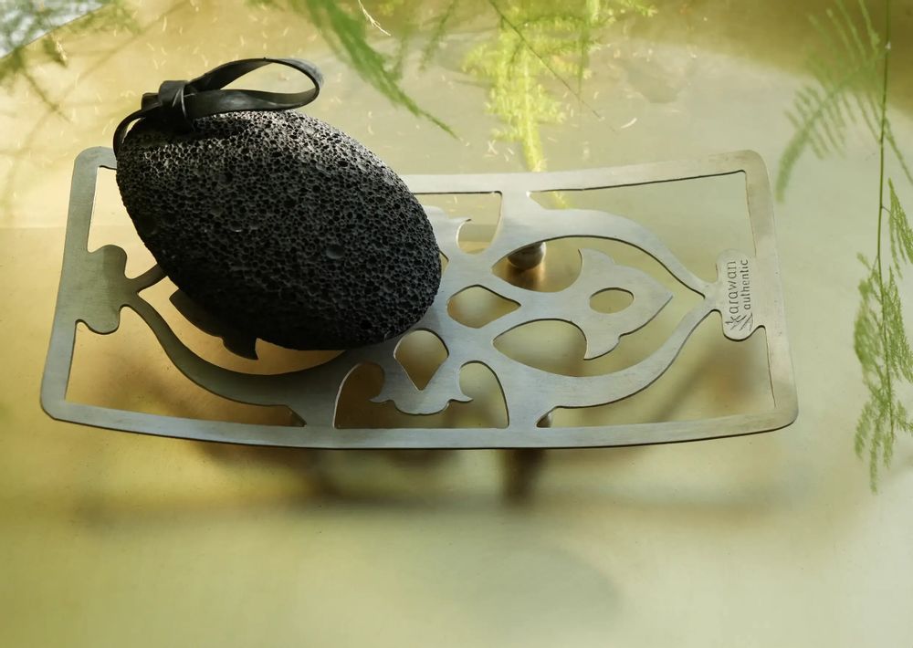 Porte-savons - SUPPORT DE SALLE DE BAIN EN LAITON LISSE 'NAÏRI' - KARAWAN AUTHENTIC
