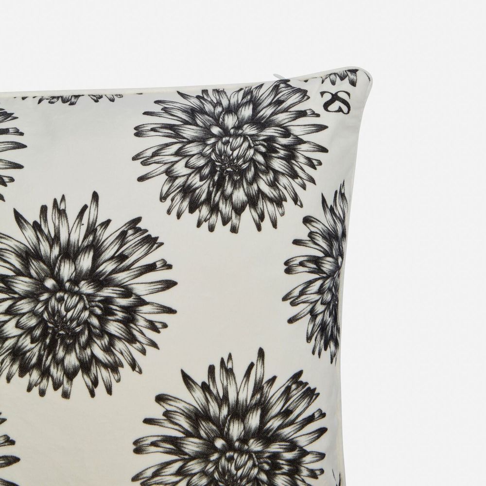 Fabric cushions - 'Dahlia' Velvet Cushion Cover, 60x60cm - SHAKU