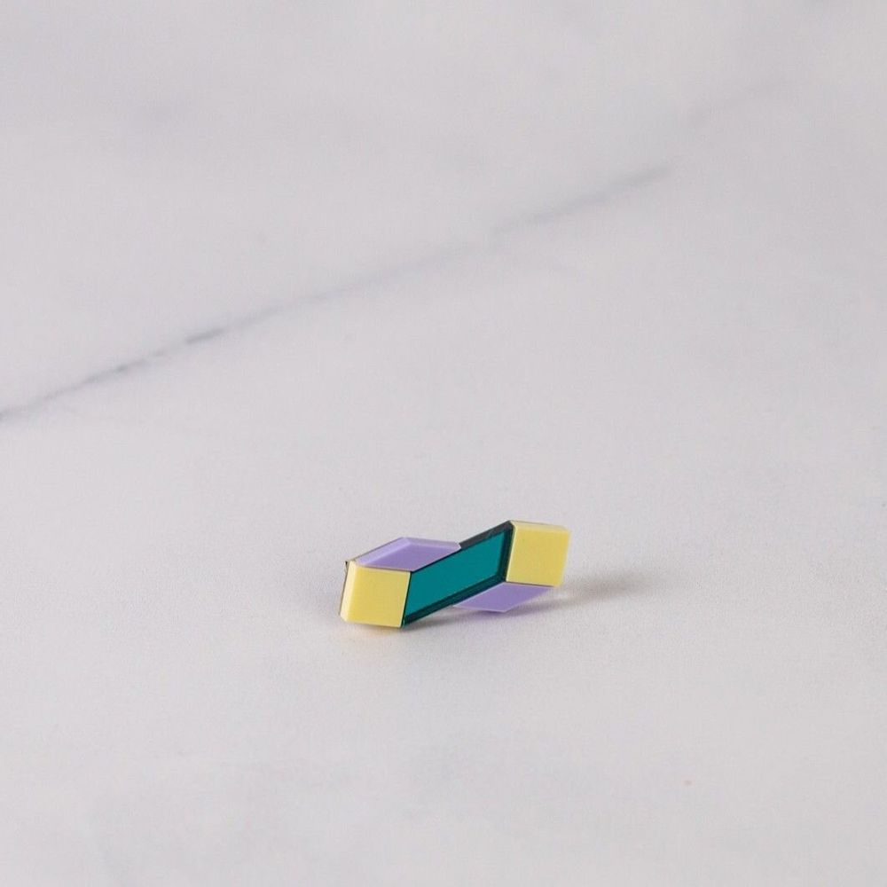 Children's apparel - Prisma Pin Small – Geometric Hair & Style Accessory for Everyday Flair - PAMELA COROMOTO