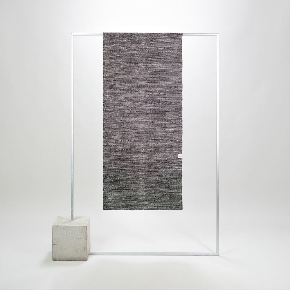 Contemporary carpets - SURYA, sustainability and tradition - MAHOLA YOGA