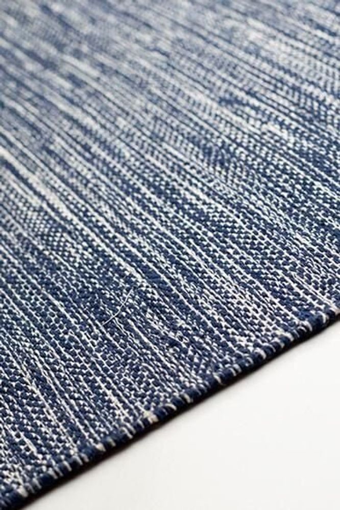 Contemporary carpets - SURYA, sustainability and tradition - MAHOLA YOGA
