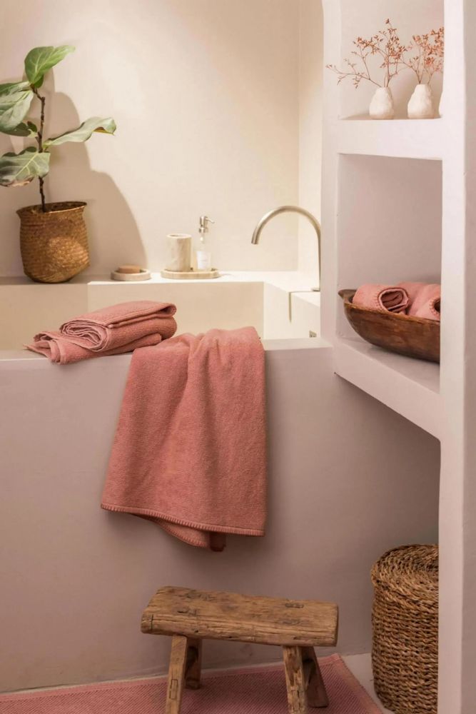 Bath towels - Bora Bath Towel Azalée 90 X 150 - MAISON VIVARAISE - SDE VIVARAISE WINKLER