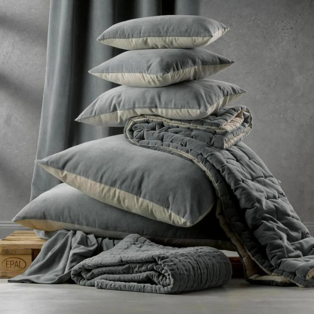 Coussins - Coussin uni Elise Vert de gris 45 x 45 - MAISON VIVARAISE - SDE VIVARAISE WINKLER