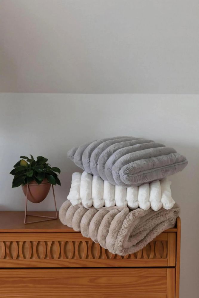 Bed linens - Alice Bed Throw Lin 180 X 260 - MAISON VIVARAISE - SDE VIVARAISE WINKLER