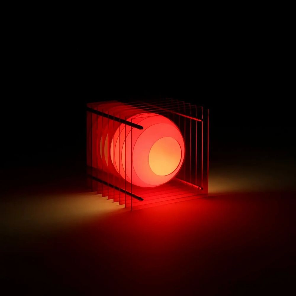 Lampes de bureau - Lampe LOP petite carrée en acrylique rouge - BANG