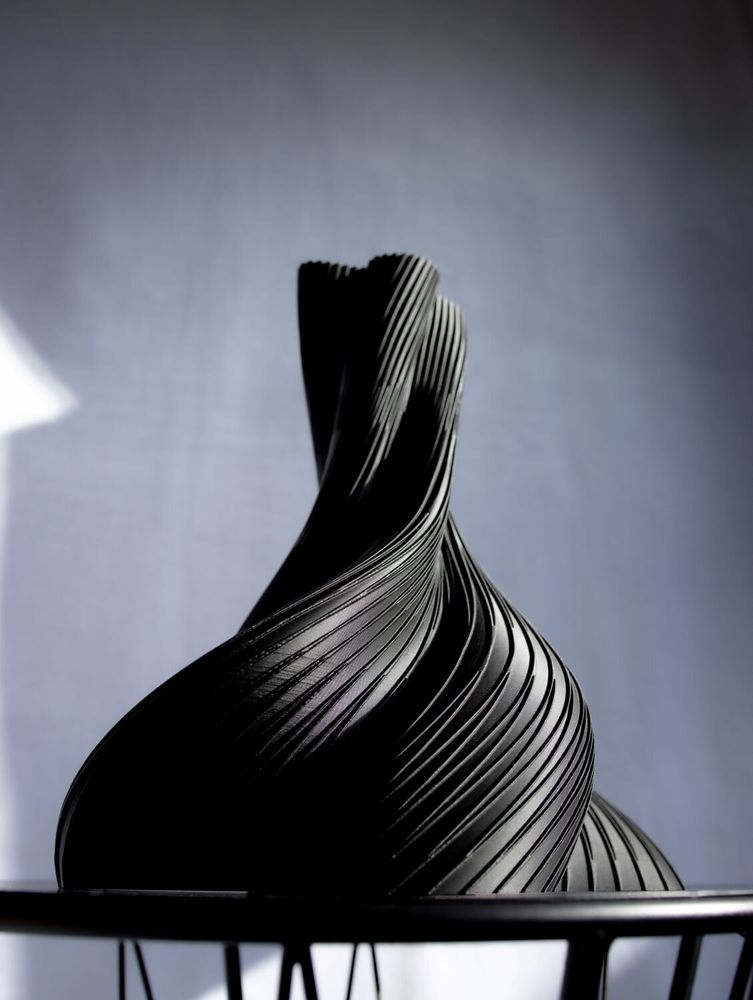 Design objects - VULKA Signature Vase - ORNATUS 3D