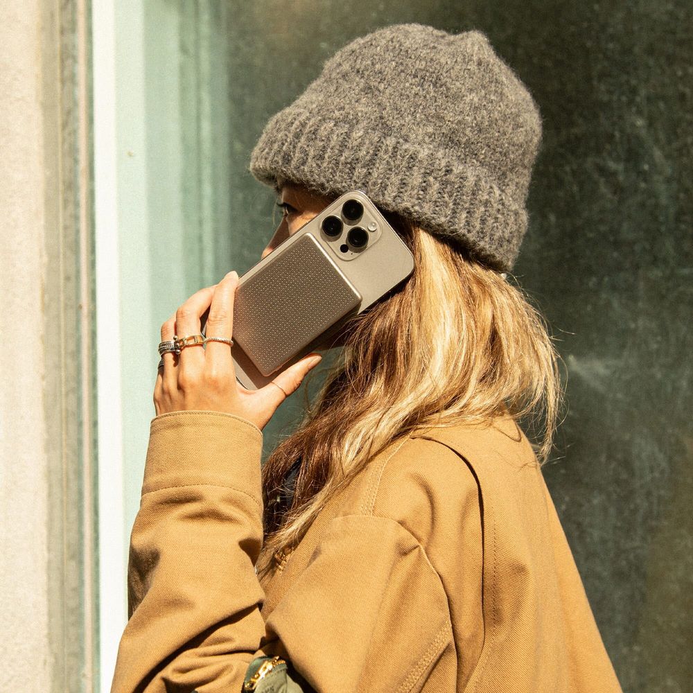 Other smart objects - Active Power Bank 5000mAh | Magnetic - NATIVE UNION