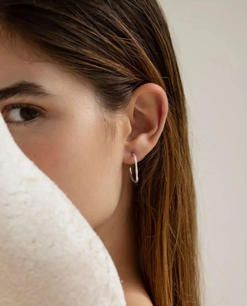 Jewelry - SMALL SILVER OVAL HOOPS EARRINGS CLARA - JOIDART