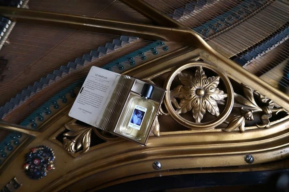 Parfums pour soi et eaux de toilette - Le parfum Via François - Extrait de parfum - VIA FRANCOIS