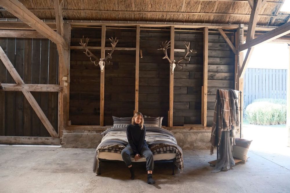Couettes et oreillers - BLACK HOUSE STRIPE Plaid, coussins et couverture - LIBECO HOME