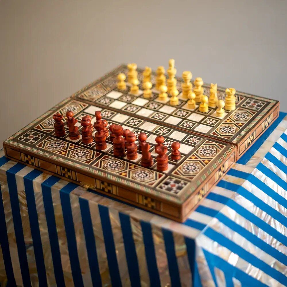 Cadeaux - Ensemble moyen de backgammon et d'échecs Lemon Tree - MAISON ROSHI - LUXURY ENTERTAINMENT CABINETS