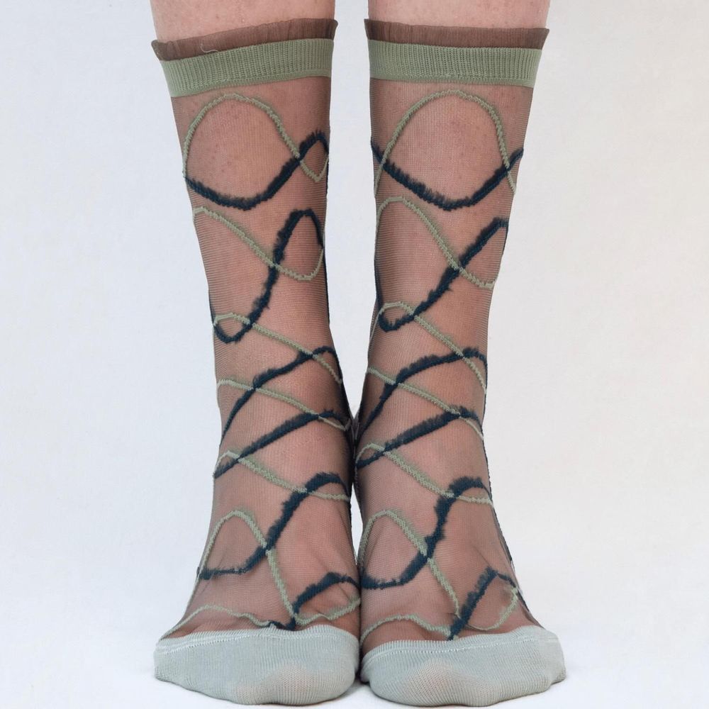 Cadeaux - Riflessi Sauge 39-41 : chaussettes transparentes à courbes - ATELIER ST EUSTACHE