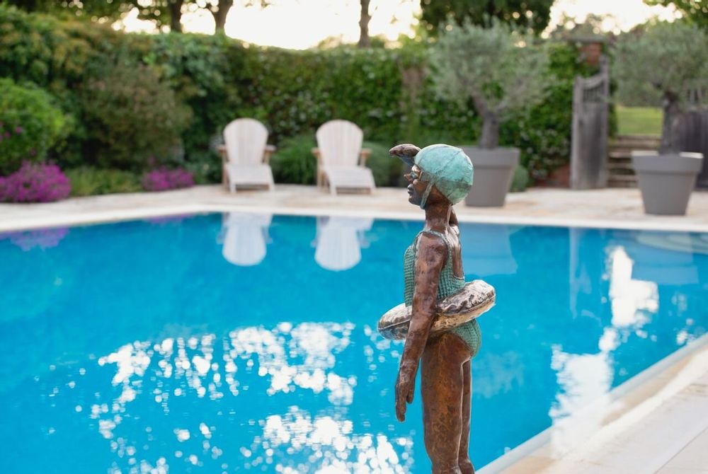 Outdoor decorative accessories - Swimming sculptures - DAWN CONN SCULPTURE LIMITED