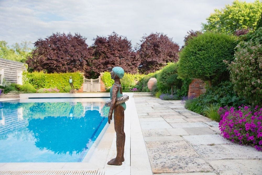 Outdoor decorative accessories - Swimming sculptures - DAWN CONN SCULPTURE LIMITED
