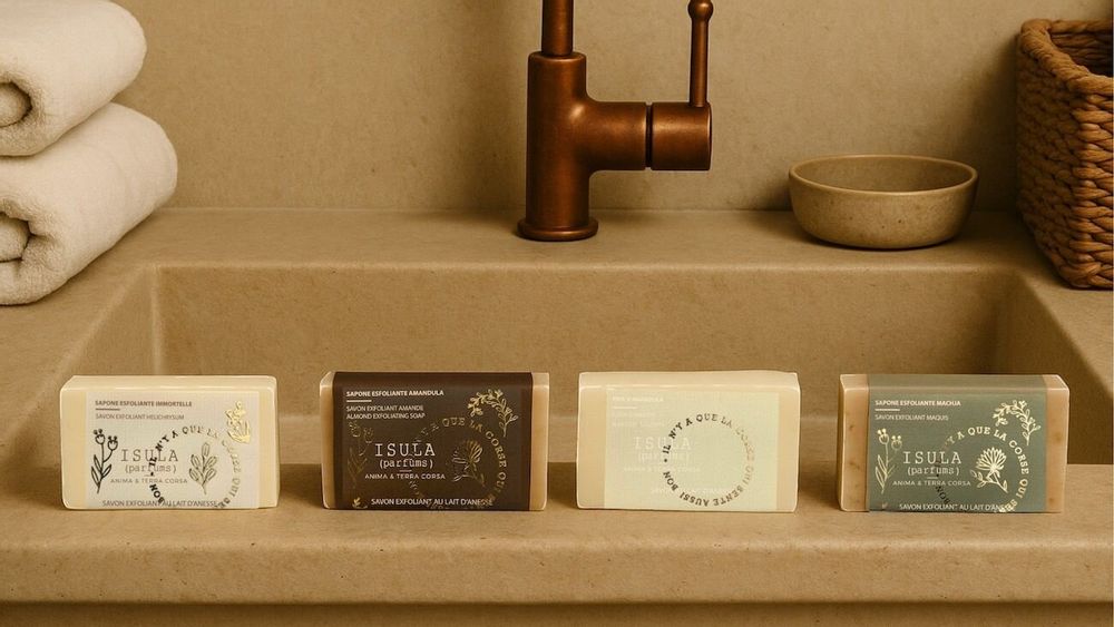 Parfums pour soi et eaux de toilette - Eau de Toilette - Eau de Parfums - Gamme Spa - Gamme Bain - Savon - ISULA PARFUMS & ISULA CASA