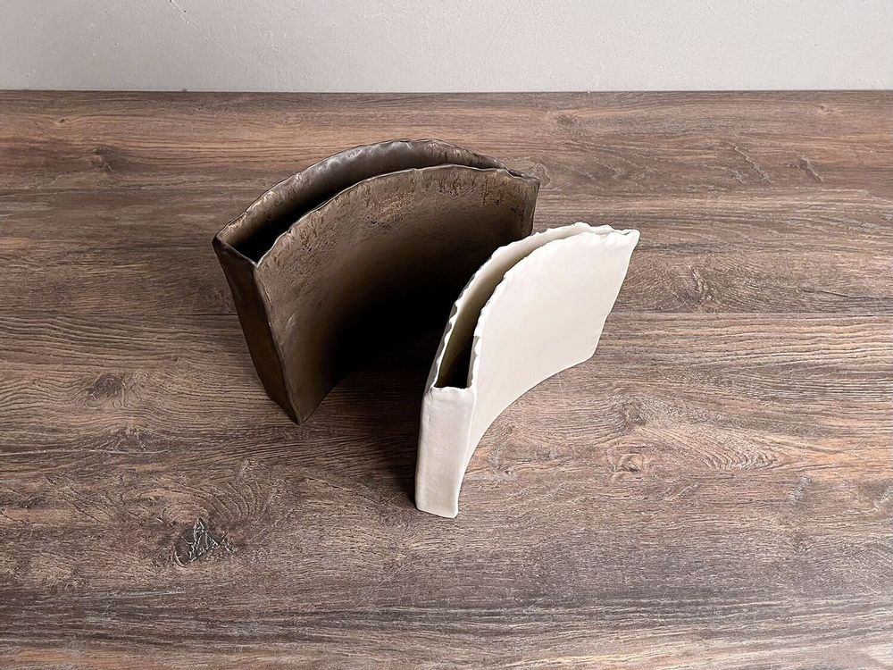 Pottery - VIRGOLA VASE - ALESSIO MORAS POTTERY