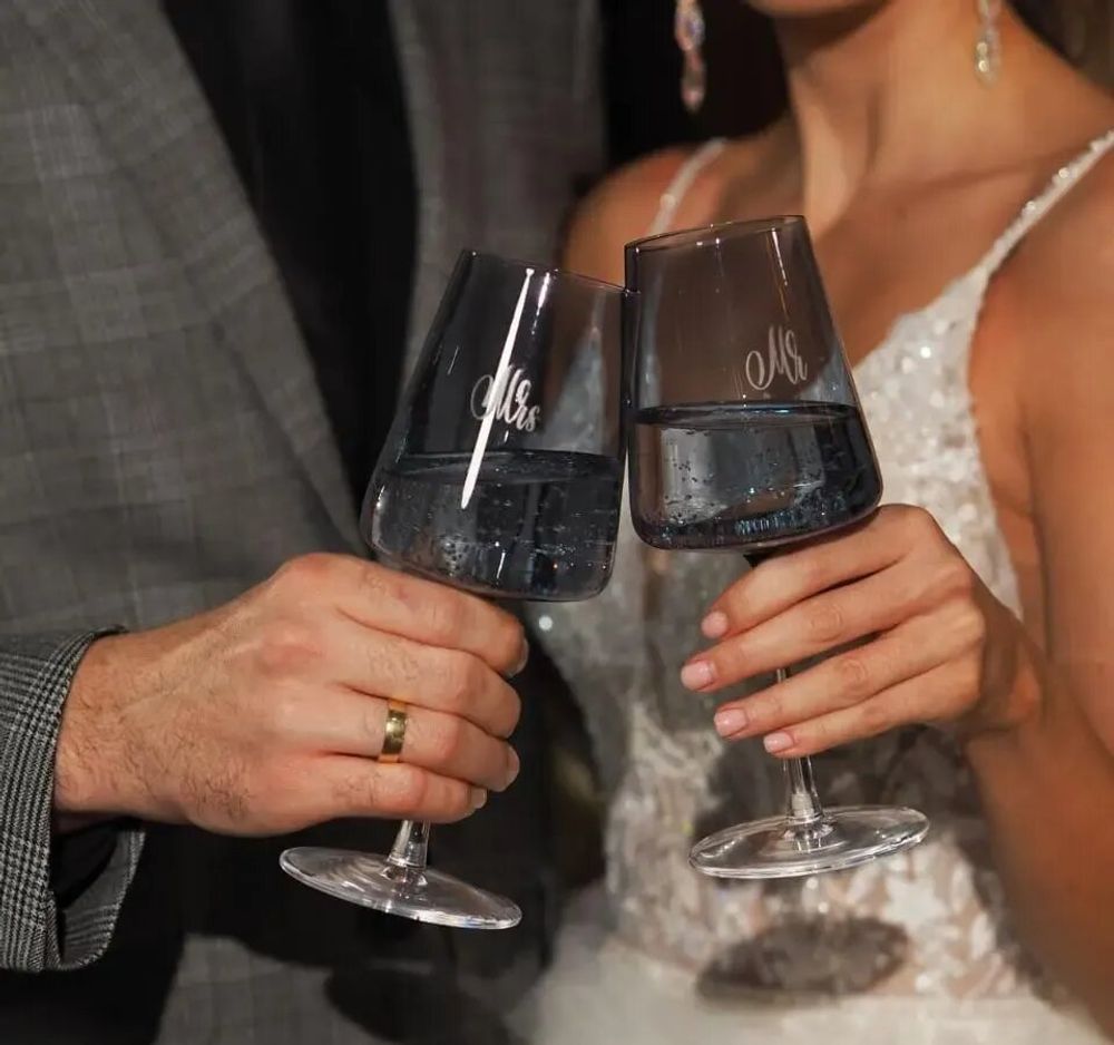 Glass - Vida Mist Colored Wine Glasses with Engraving - 2 Pieces 400 ml - PEKALLA CRISTAL GLASS