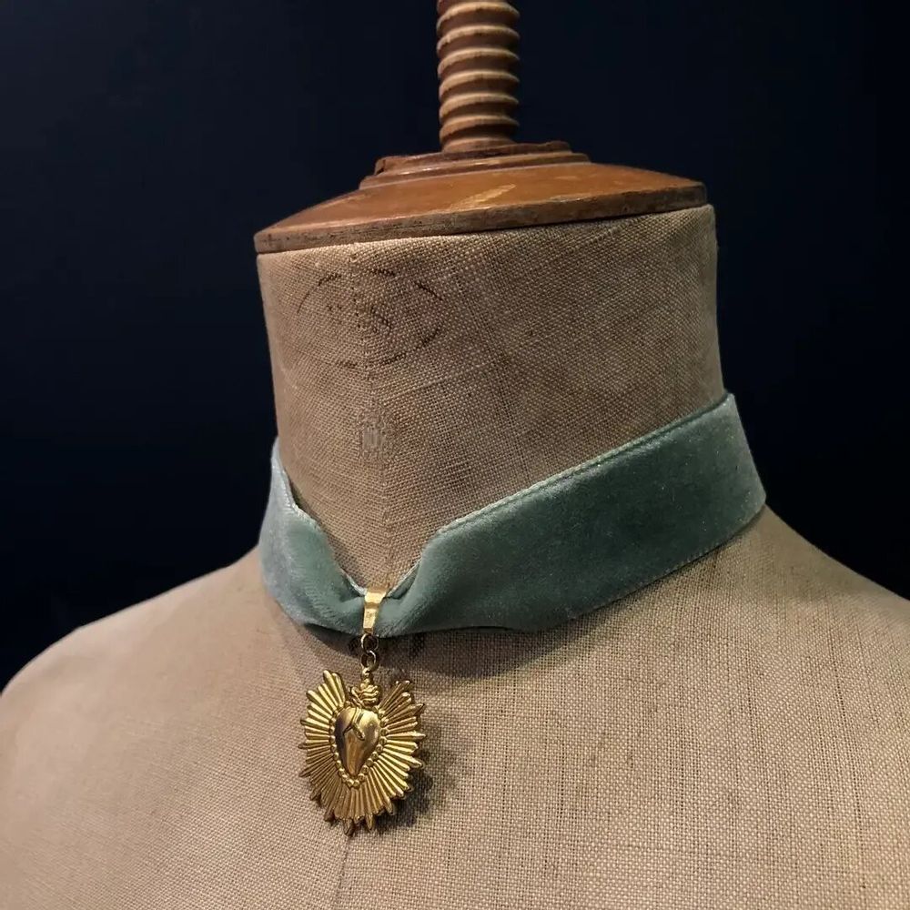 Jewelry - Necklace Benvolio - Choker in green velvet - FASCINATO