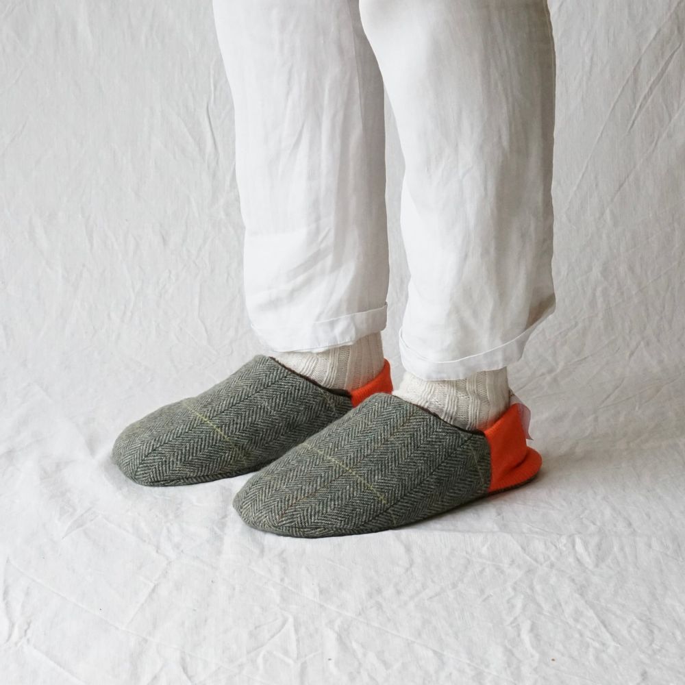 Chaussettes - JAPAN MADE Reversible room shoes / Herringbone Check Tweed × Micro Boa - MERIPPA