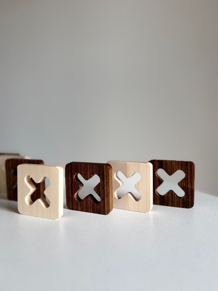 Cadeaux - Plateau de jeu - Ensemble de jeu en bois d'ovangkol et d'érable - SHALL WE PLAY A GAME?