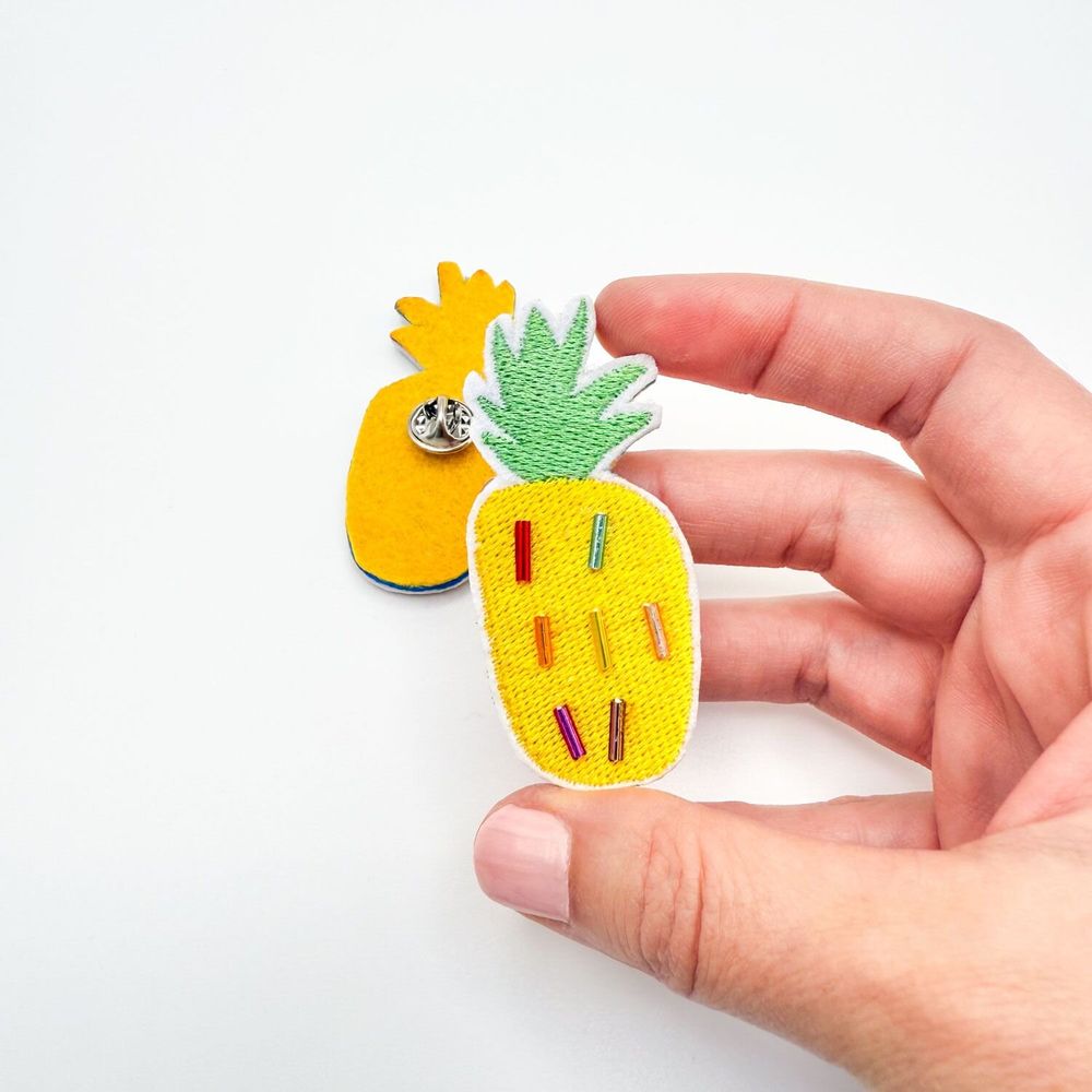 Gifts - Pin "Pineapple" – A fruit-talisman, embroidered with light - PETIT POIRIER
