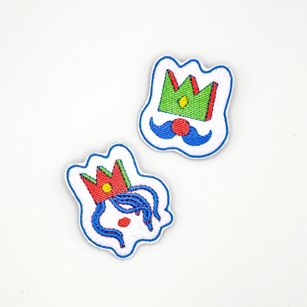 Cadeaux - Broche “Queen, mais libre” – Talisman pour régner à sa façon - PETIT POIRIER