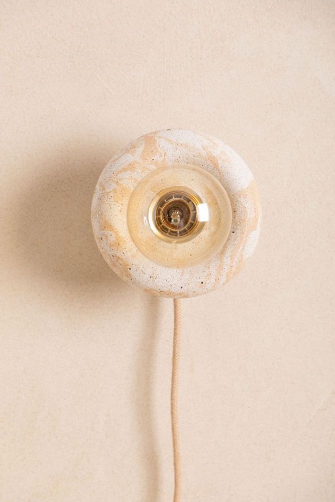Design objects - NORA concrete wall light - HESMEE