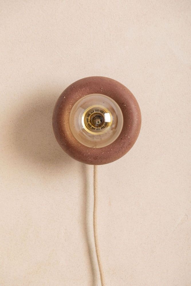 Design objects - NORA concrete wall light - HESMEE