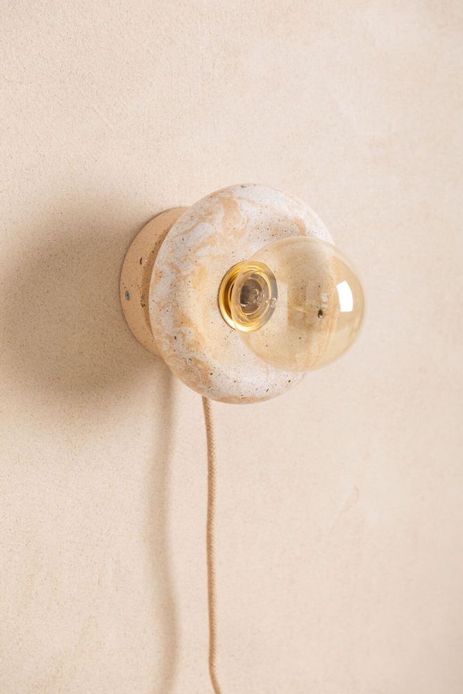 Design objects - NORA concrete wall light - HESMEE