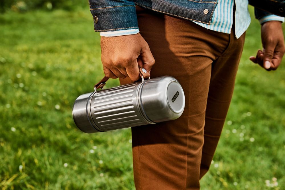 Fontaines - Explorer Flasque Duo - 1L - 2x tasses - Acier Inoxydable - BLACK+BLUM EUROPE