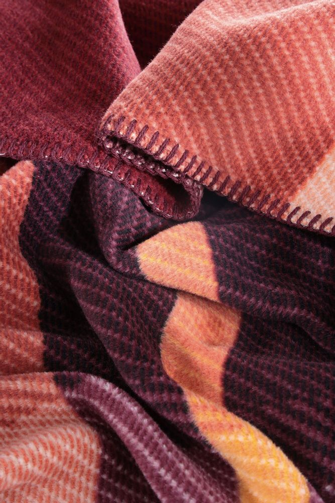 Throw blankets - Blanket Ruby Check - BIEDERLACK