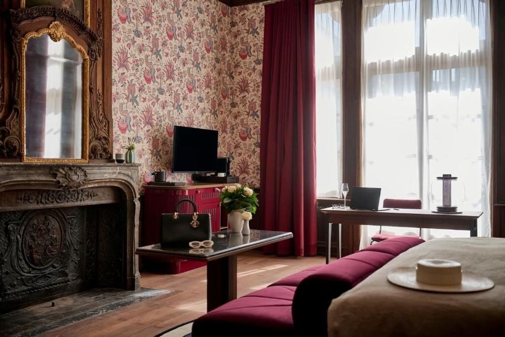 Beds - Hospitality - TIMBER TAILOR