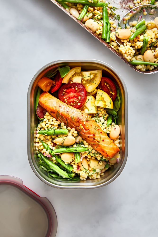 Boîtes de conservation - Boîtes alimentaires multifonctions-Passe au micro-ondes, rectangulaire - BLACK+BLUM EUROPE