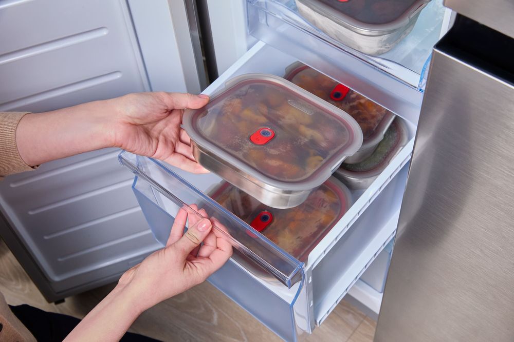 Outdoor kitchens - Multifunctional Food Boxes - Microwave Safe, Square - BLACK+BLUM EUROPE