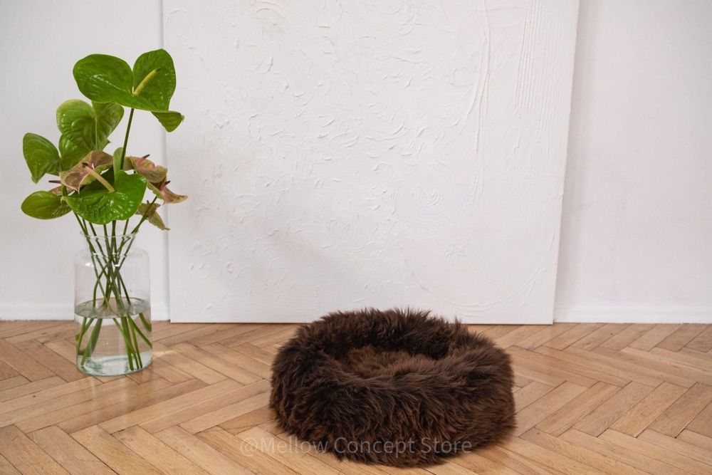 Beds - Round Natural Sheepskin Pet Bed - Brown - MELLOW CONCEPT STORE
