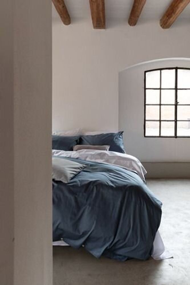 Bed linens - VEIVE SET — Satin duvet cover with 2 pillowcases - NORA V
