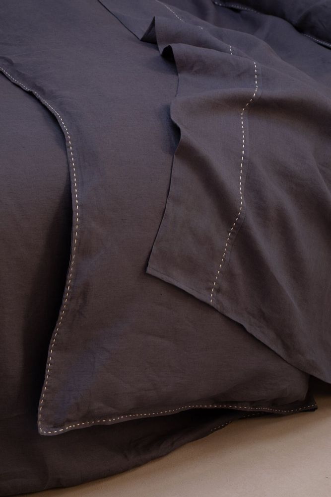 Linge de lit - ENSEMBLE KALI – Housse de couette en lin brodées à la main - NORA V