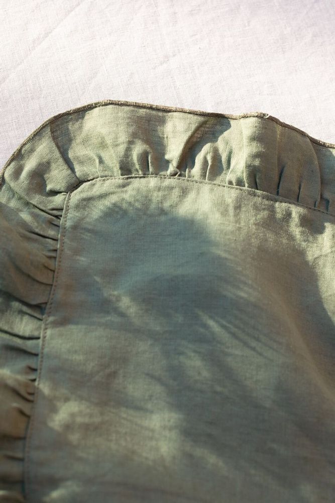 Table linen - ARTEMIDE — 2 pure linen napkins with ruffle - NORA V