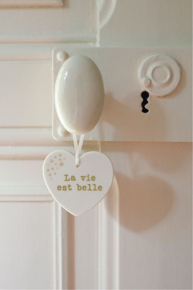 Decorative objects - Porcelain wall jewelry - BAUBELS