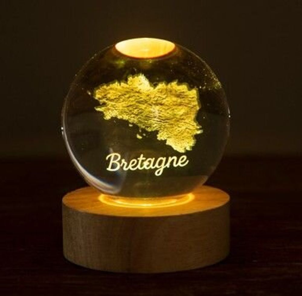 Cadeaux - Veilleuse verre gravée sur base en bois LED avec télécommande. - LIGHT ME UP