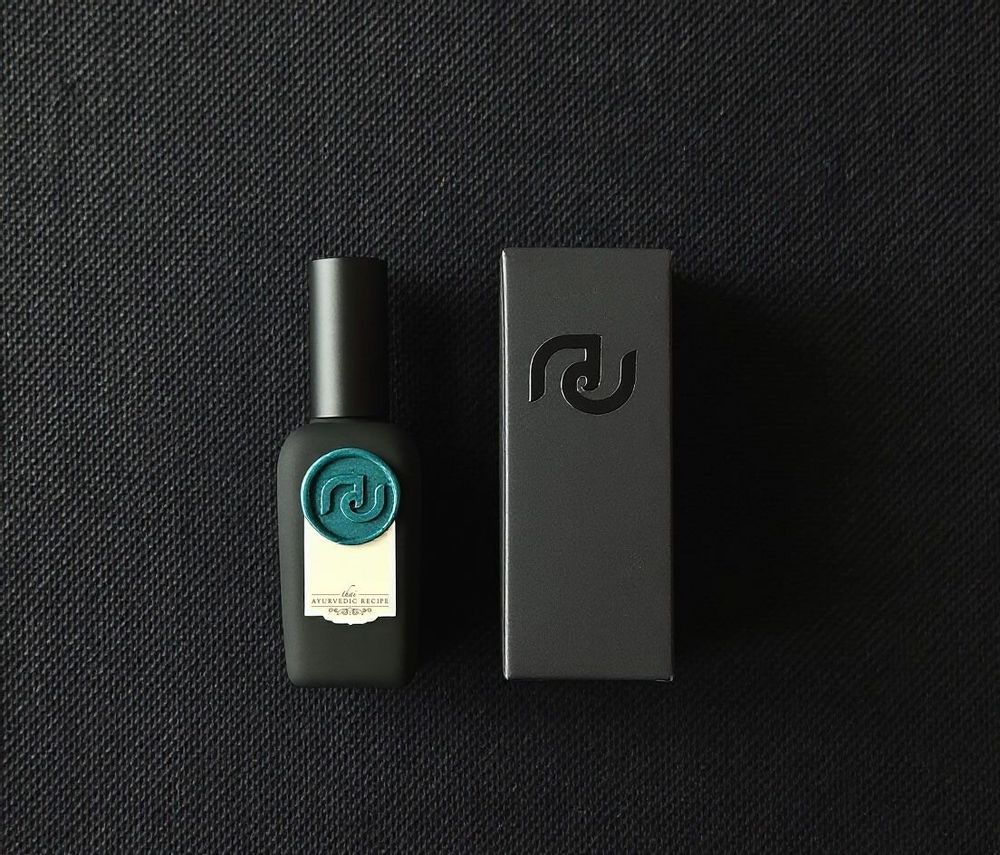 Scents - Thai Serenity: Calming Pillow Mist for Restful Sleep - SHERPUBLIQ