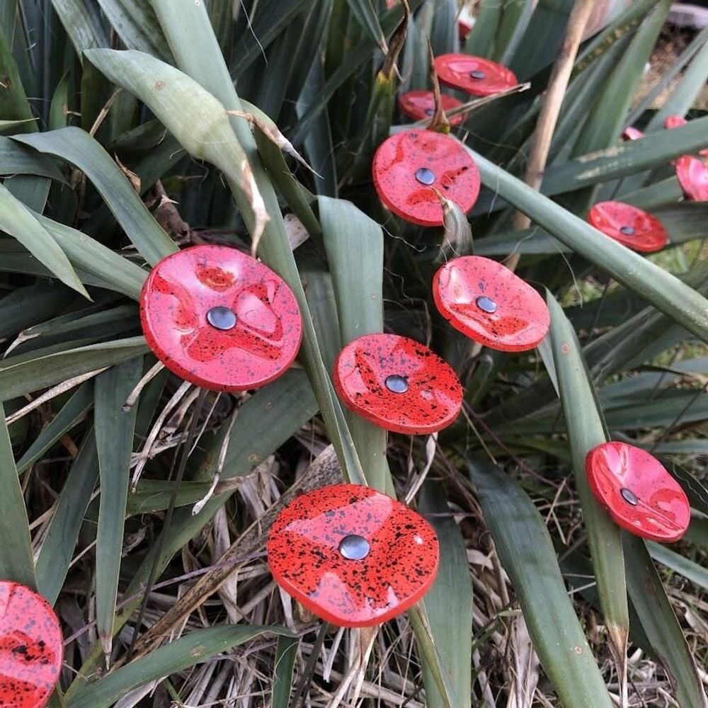 Garden accessories - Small Glass Flower For Outside In Red-Black - CARNEOL GLASS