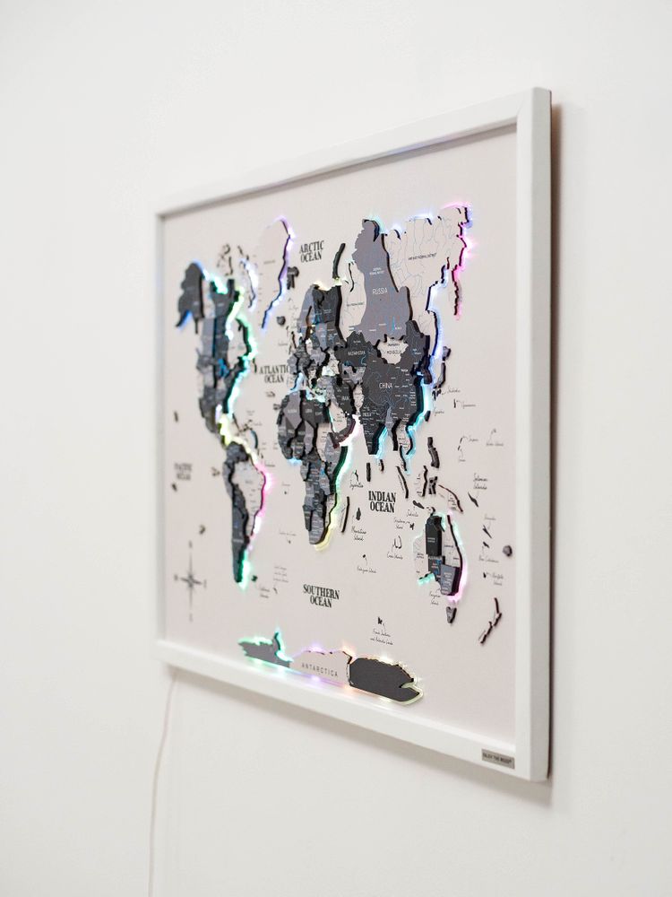 Design objects - Wooden LED World Map on Board - ENJOY THE WOOD