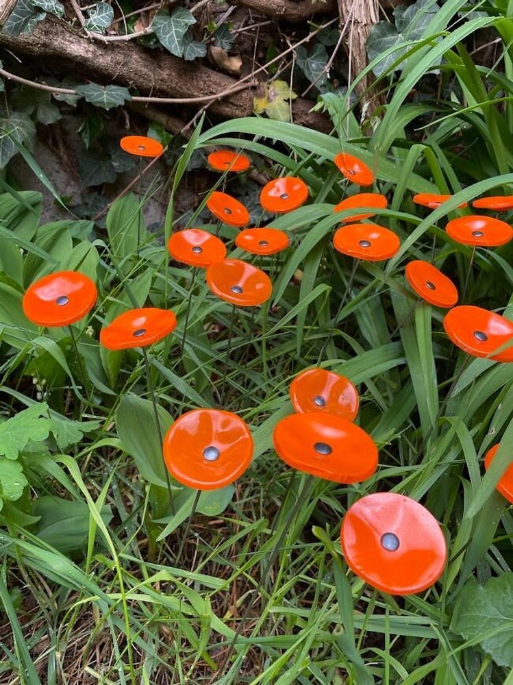 Garden accessories - Round small glass flower for outdoor use in orange colour - CARNEOL GLASS
