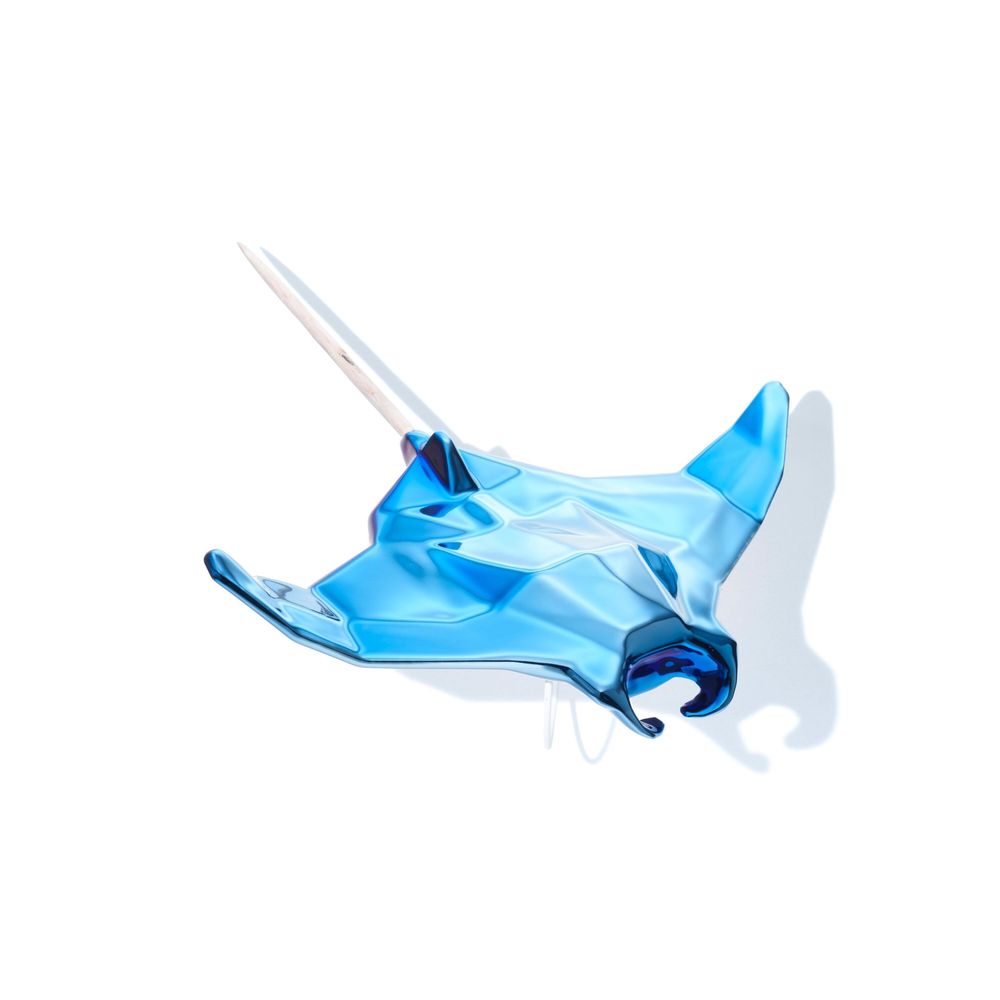 Aménagements pour bureau - Sculpture en porcelaine – Raie Manta Bleue - OCEANSTORE DESIGN