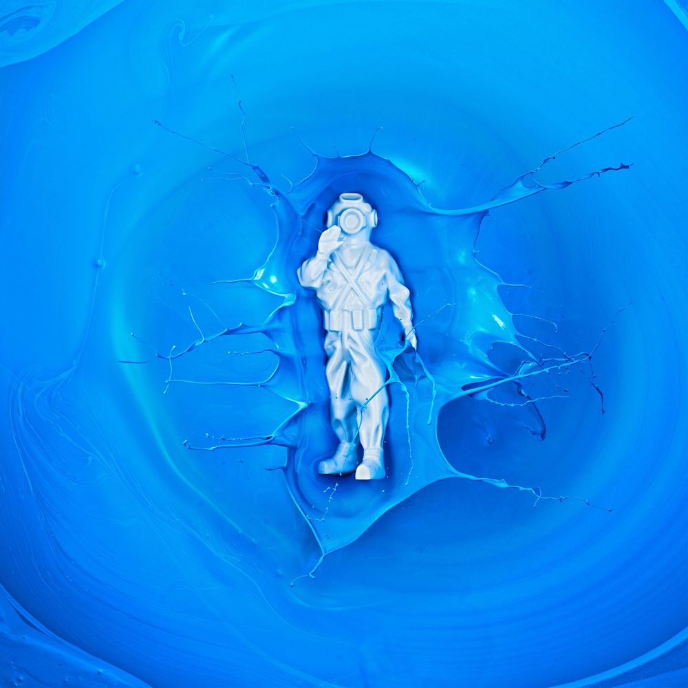 Sideboards - Porcelain Aquanaut Sculpture – White - OCEANSTORE DESIGN