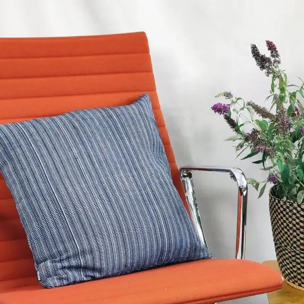 Coussins textile - Housse de coussin tissée à la main | Two is One bleu, beige - SOLOKO