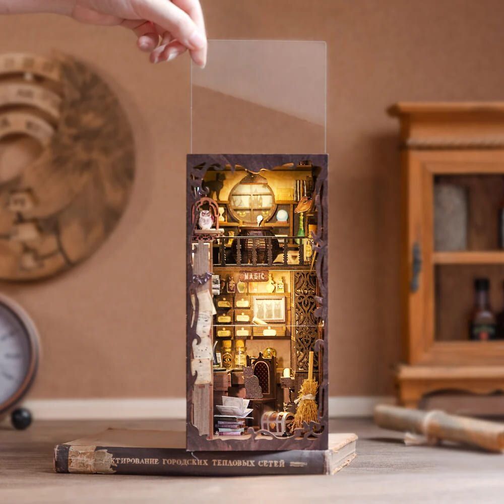 Gifts - Magic Pharmacist - Book Nook - VCL CORP