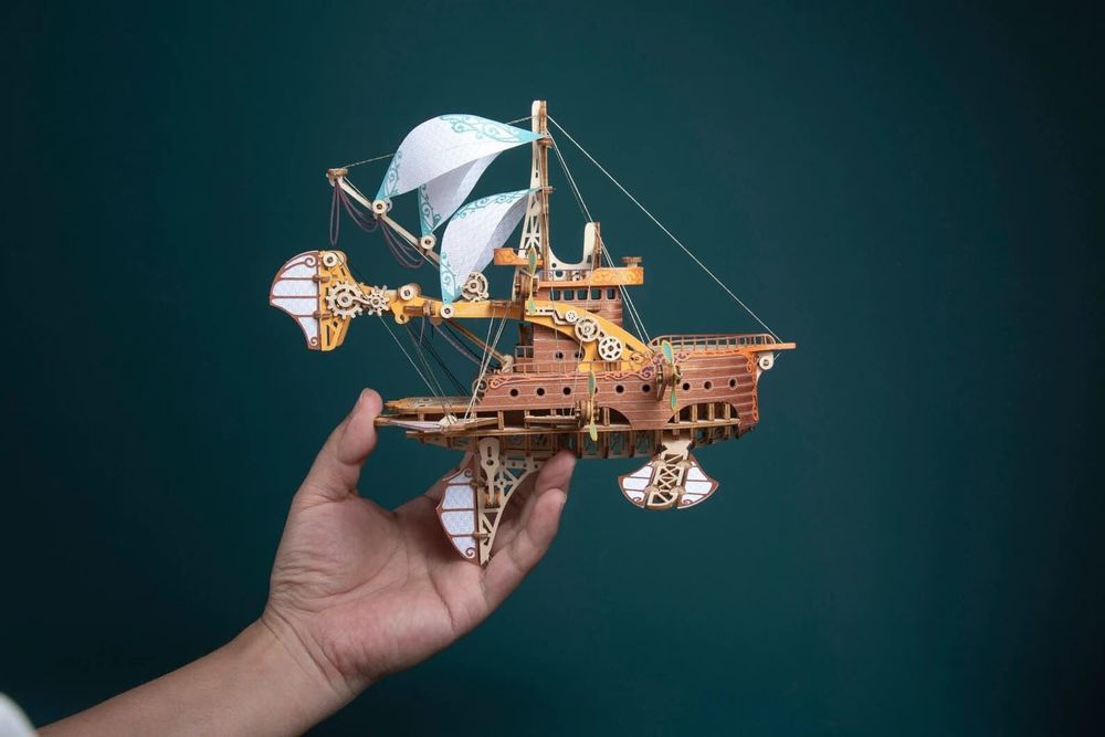 Gifts - Masterpiece Fantasy Ship - VCL CORP
