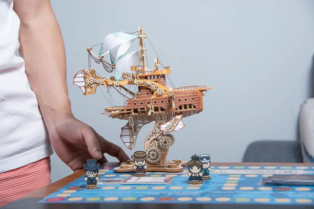 Gifts - Masterpiece Fantasy Ship - VCL CORP